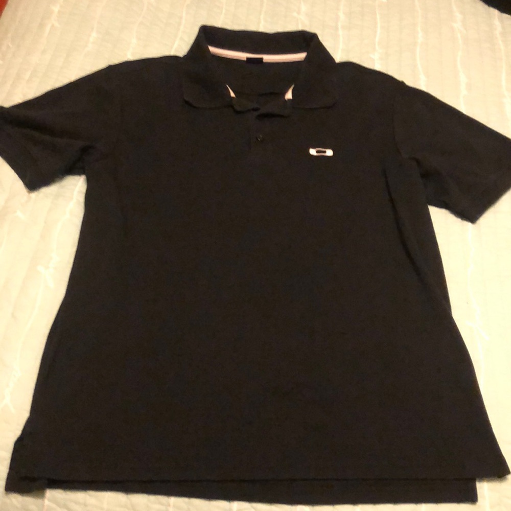Men’s black Oakley polo - size large